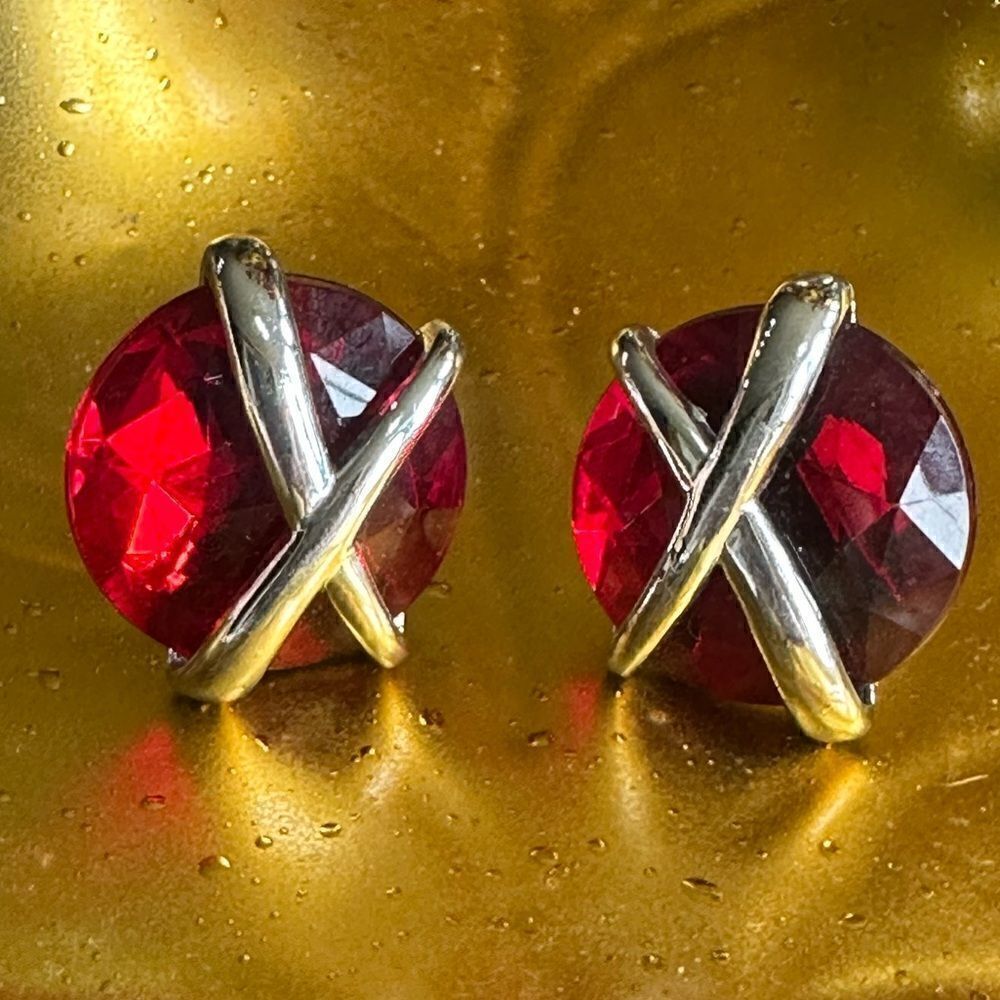 Vintage Red Lucite Clip on Earrings